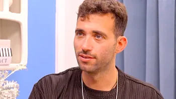 הדיירת החדשה מגיעה למתחם - ועושה בלגן: "אני מוציא לה טבעת"