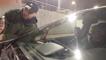 אחרי שמרדכי דוד חסם את רכבם: בתו של אהרן ברק התלוננה במשטרה