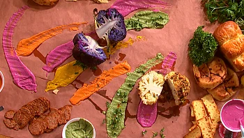 באוכל כן משחקים: איך טחינה צבעונית הופכת לארוחה עם משמעות?