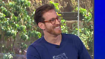 העלה סרטון הומוריסטי על לוד – והסתבך עם ראש העיר