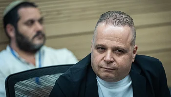 ראש העיר אשקלון תומר גלאם חשוד בקבלת שוחד וגניבת כספי תרומות