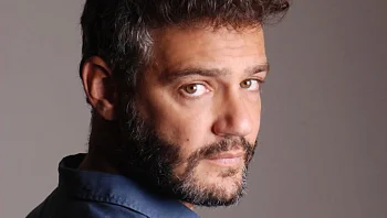 "בחזרות להצגה חשבתי שאנחנו בסכנה של מעבר מדמוקרטיה לדיקטטורה"