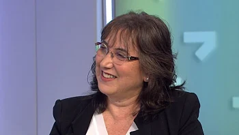 המסך לא אשם: חינוך ילדים לעולם של בינה מלאכותית