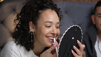 יובל בוצ'ן מציגה: כך מתארגנים לדייט בפחות מ-10 דקות