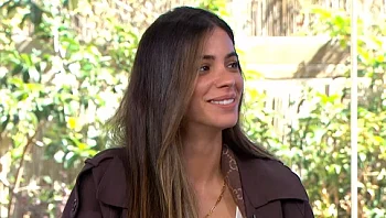 כוכבת "אהבה חדשה" משתפת: "אני ונשים לא היינו חברות טובות" 