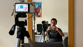 "הרגע שבו נשמע הקליק והתריס נפתח ונסגר, הוא רגע קסום בשבילי"