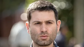 איש התקשורת שנעצר בחשד לעבירות מין ישוחרר לביתו