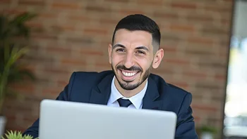 מחקר חדש חושף: למה רוב היזמים בונים "כלא" במקום נכס שמייצר חופש?