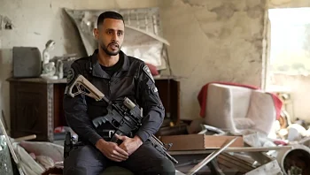 "כל הבניין עלה באש": זירת הנפילה בת"א מעיניהם של השוטרים