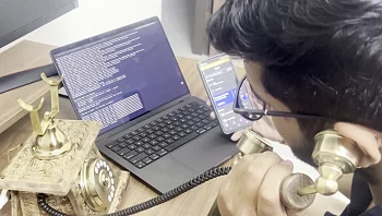 במקום סירי: המפתח שחיבר טלפון חוגה ישן לבינה מלאכותית