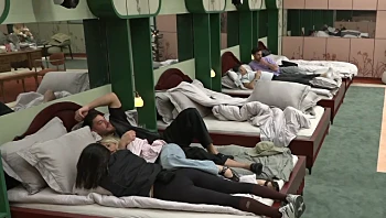 טיימליין "האח הגדול", היום ה-3: השיח על מערכות היחסים בבית