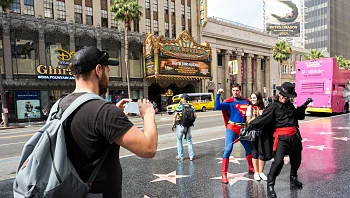מסע בין כוכבים: לרגל האוסקר, קבלו מסלול טיול מהסרטים