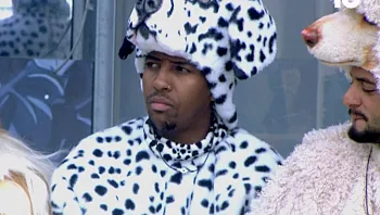 "הוא מניפולטיבי ואת מתייפייפת": המופע של נעם נגד כל הבית