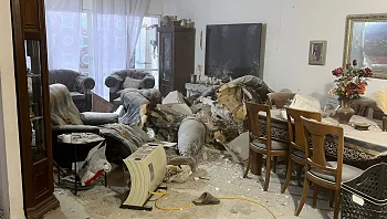 נפילה בבית ברחובות ללא נפגעים; חיל האוויר תוקף באיראן