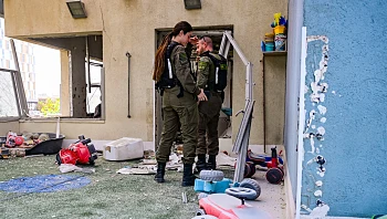 השיגורים מאיראן: 3 זירות נפילה בראשל"צ, אחת מהן בגן ילדים