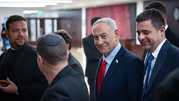 אחרי סערת האמירות הגזעניות: ראש הסגל של נתניהו התפטר