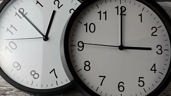 עוברים לשעון קיץ: הלילה מזיזים את המחוגים שעה קדימה