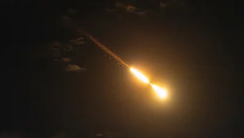 ירי מאיראן, מלבנון ומתימן; "מצר הורמוז יישאר סגור לזמן רב"