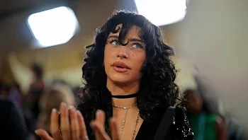 עושים סדר: מי הכוכבים מהוליווד ששווה מאוד לשים לב אליהם?