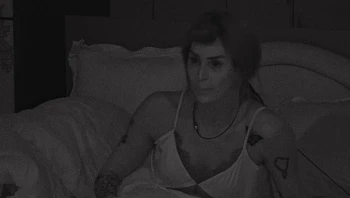 גל נתקלת בחומה שלא ציפתה לה: "הוא העניש אותי יומיים"