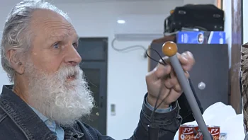 עיוור בן 70 נשדד באכזריות, ישראלים רבים התגייסו לסייע