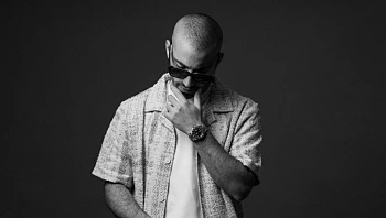 "הראש אומר לשכוח": גל אדם מתוודה ופותח את הלב רגע לפני החג