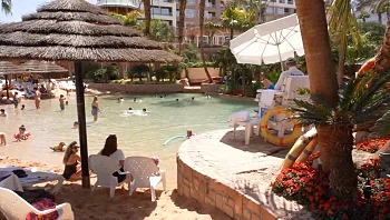 היי דרומה: הישראלים שמחפשים שקט מהאזעקות בעיר המקלט באילת