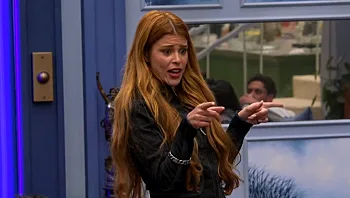 "האובססיה שלך לא בריאה": הודיה לא מצליחה לשתוק יותר