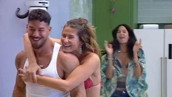 מה השאיר את עומר כל כך מופתע? "נוכלים אתם"