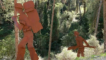 בדרך אל העיר: מסלול בנוף פסטורלי בין מצור, שיירות ותושייה