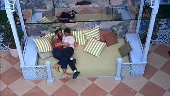 הזוגיות בין שלי לעומר מקבלת טוויסט מפתיע: "אתה חי בסרט"