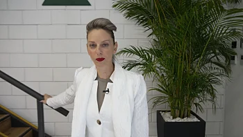 השופטים מעצבים בהשראת בריטני ספירס