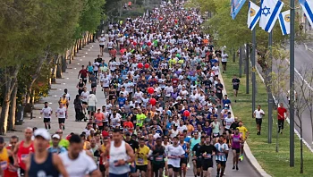 חסימות כבישים ומסלול מקוצר בגלל החום: החל מרתון ירושלים