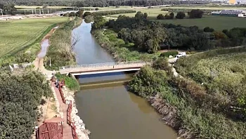 ארובות במקום פרדסים: המאבק על תחנות הכוח בעמק חפר