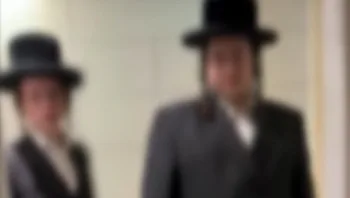 "למה הוא צריך לסבול על הגב שלו את הוויכוח הציבורי של הגיוס?"