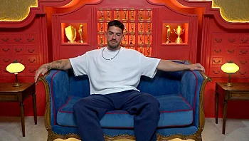 "אימא שלי הייתה אוהבת אותה": החלום המרגש שגרם לעומר להישבר