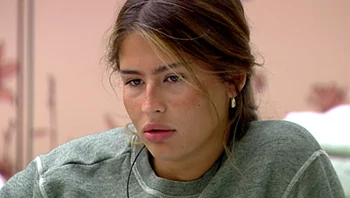 "הוא קורא לי שמנה": עומר מסתבך עם שלי - האם היא תסלח לו?