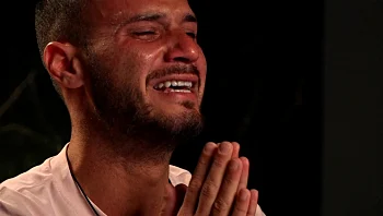 "מתגעגע כל שנייה": קורן מקבל מסר מהבית ומתרגש עד דמעות