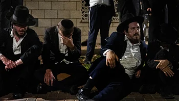 המשטרה: מפגינים חרדים ניסו לפרוץ לתחנת לב הבירה בירושלים - ונהדפו
