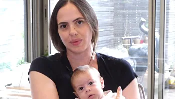 הותקפו על ידי עורב - וסיימו בטיפול נמרץ: "יכולתי לאבד ילד"