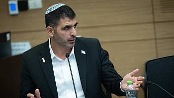 קריאת הרב יוסף לתמוך בחוק התקשורת של קרעי - וניגוד העניינים