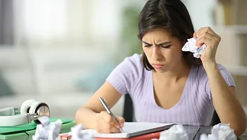 מחקר חדש קובע: אנשים עם ADHD מתמודדים היטב עם הסחות דעת