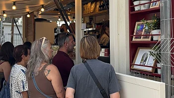 קפה וזיכרון: חברת הילדות של הנרצחות ב"נובה" במיזם מרגש