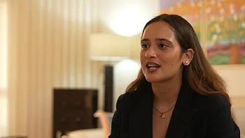 הצעירה המוסלמית שפועלת בהסברה: "שמתי על עצמי מסכות"