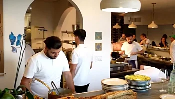 "כשרות? לא מגבלה": רז שבתאי עשה היסטוריה - וזכה במישלן
