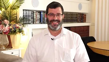 התושב שהקים משמר שכונתי - ותפס חוליית גנבים סדרתית