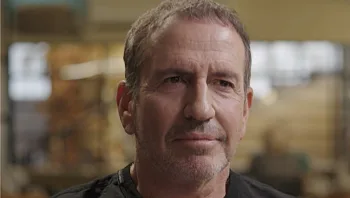 אחרי שבתו נרצחה ב-7.10 - איל וולדמן חושף שעדיין מאמין בשלום