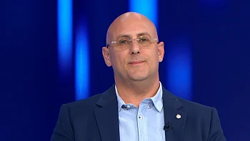שוק פרוץ? לא במשמרת שלכם: כך תמנעו ניצול של בני נוער בעבודה בקיץ