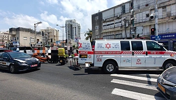 הקטל בדרכים: הולך רגל כבן 80 נהרג מפגיעת רכב בהוד השרון