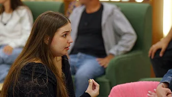 "אל תעשה קרקס על הגב שלי": שיר מתעממת עם עומרי קנדה מול הזוגות